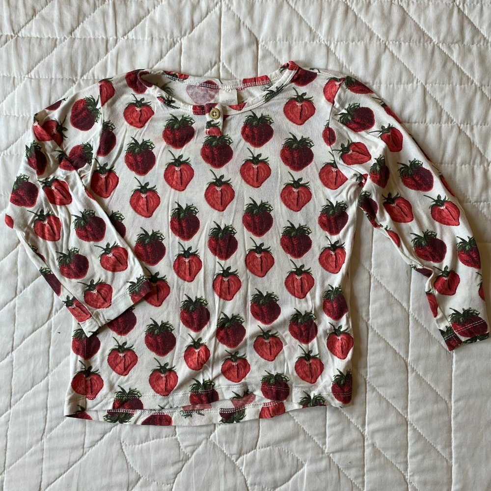 Kate Quinn Strawberry Tee size 6